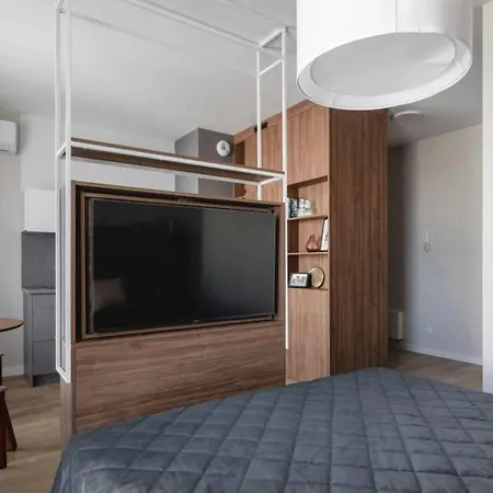 Liberty Square Deluxe Apartment *